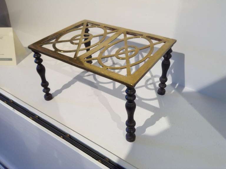 Georgian Brass and Iron English Trivet In Good Condition For Sale In Middleburg, VA