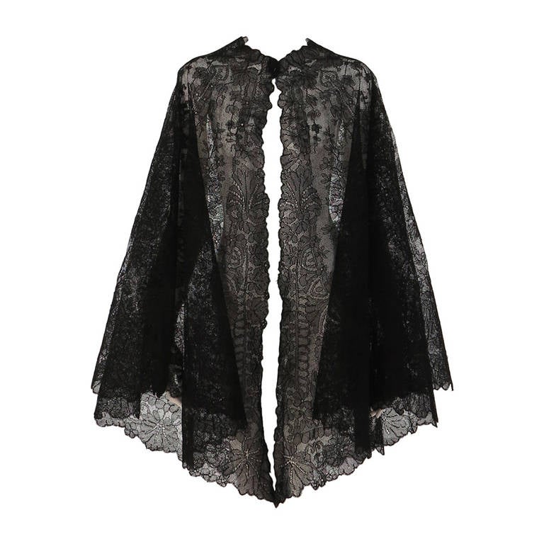 1850s Chanitlly bobbin lace evening cape at 1stDibs | evening cape jacket