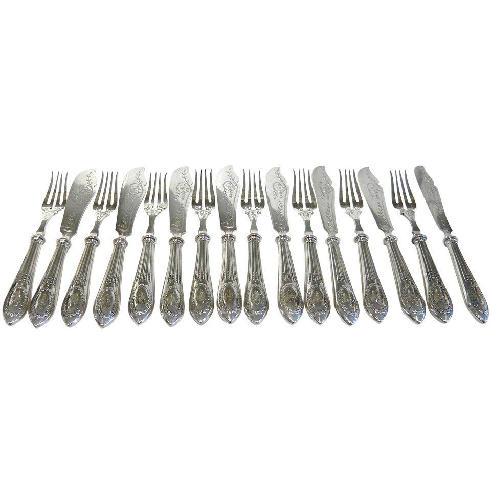 16-Piece Continental Silver Fish Service For Sale