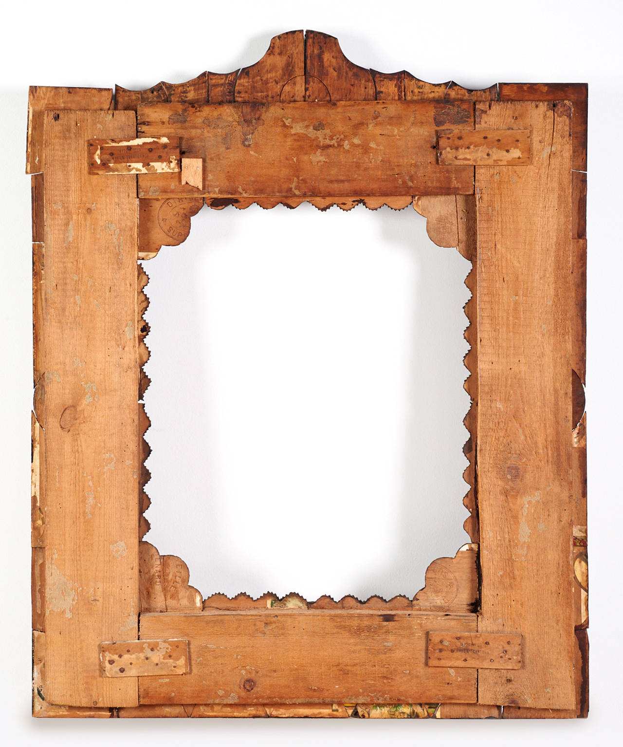 Large Early 20th Century American Tramp Art Frame In Excellent Condition In New Rochelle, NY