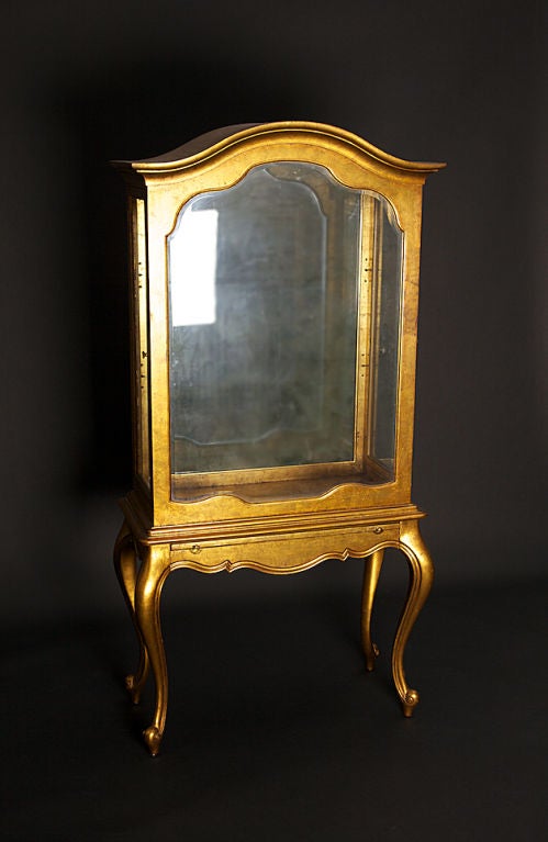 1940's to 1950's Gold-Leaf Curio Cabinet 3