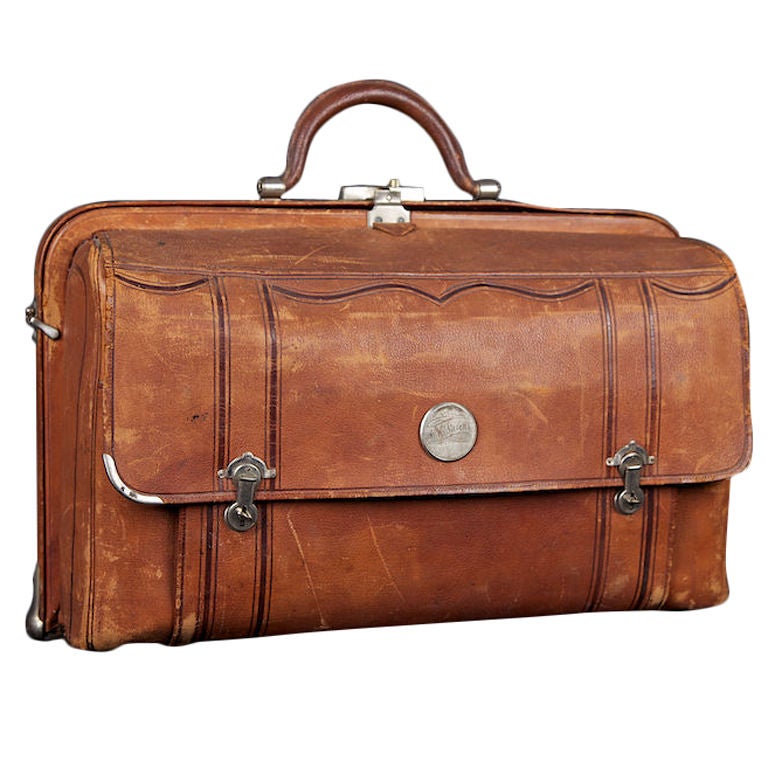 1910 to 1920's Brown Leather Traveler's Bag