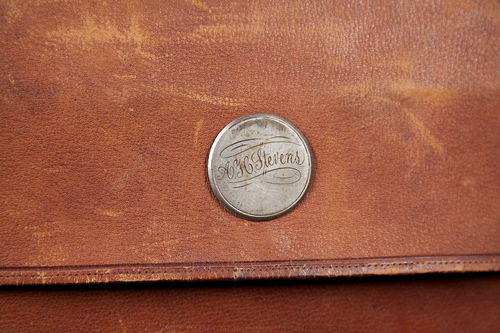 1910 to 1920's Brown Leather Traveler's Bag 2