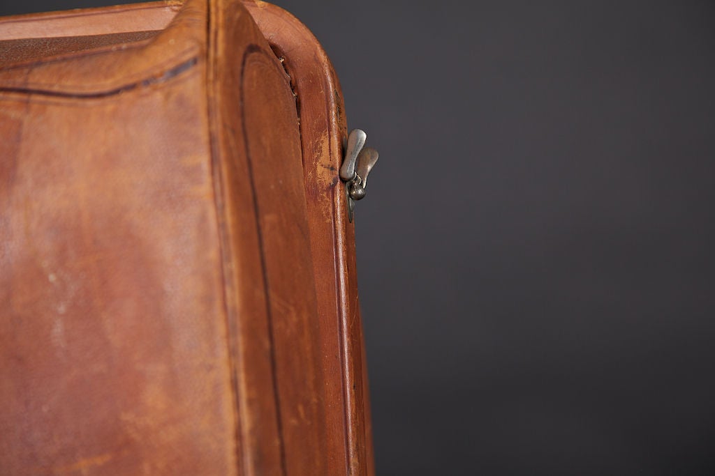 1910 to 1920's Brown Leather Traveler's Bag 3