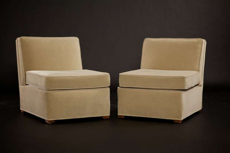 You are viewing a beautiful pair of Art Deco circa 1930-1940 slipper chairs expertly reupholstered in a light beige high quality velvet fabric, very nice to the touch. Equally as being elegant, they are also very comfortable for extended periods of