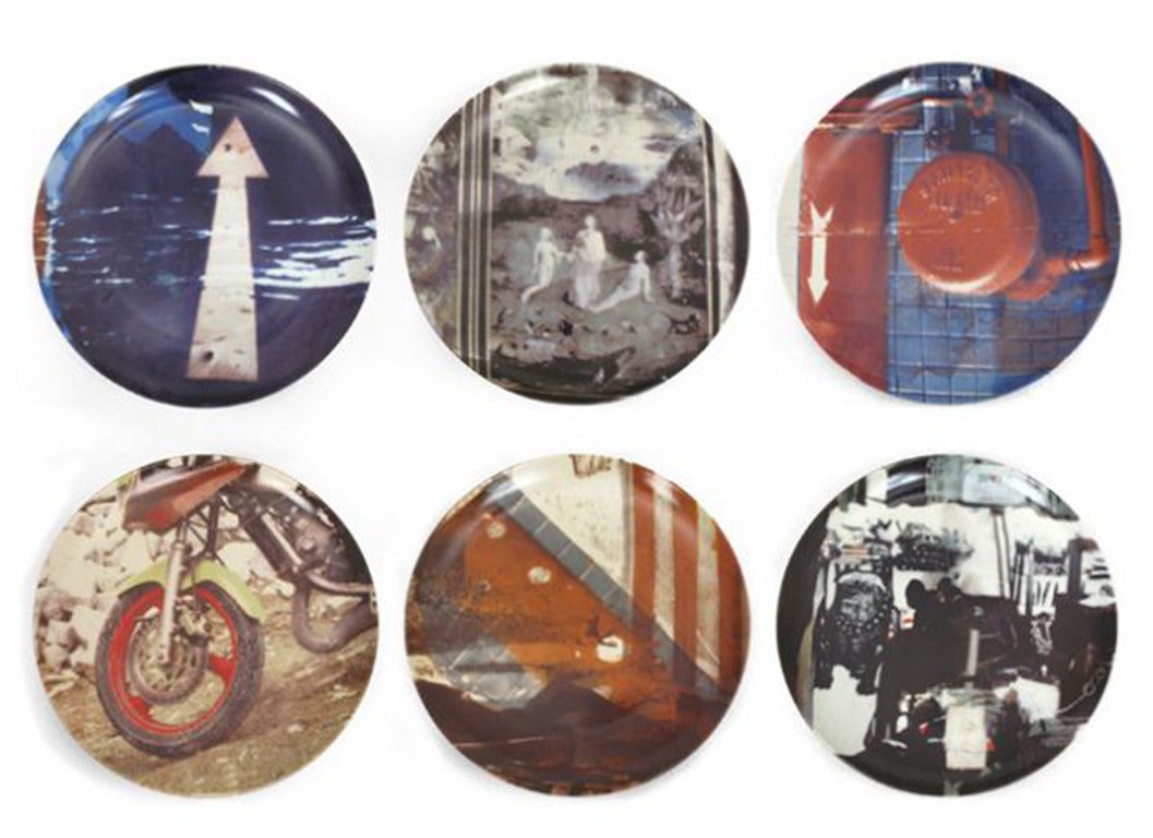 Robert Rauschenberg
untitled, designed 1997.
Set of six porcelain plates.
Measures: 10.4 diameter, inches.
Limited edition.

This set of six porcelain plates by Robert Rauschenberg was designed exclusively for the Guggenheim Museum’s