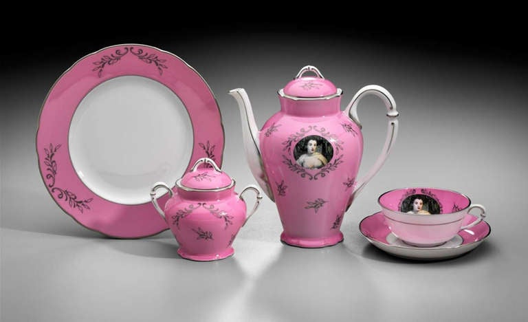Cindy Sherman has created this Limoges porcelain 21-piece tea service in a limited edition after the original design commissioned by the Madame de pompadour (née Poisson) in 1756 at the Manufacture Royale de Sevres.

The self-portrait image of the