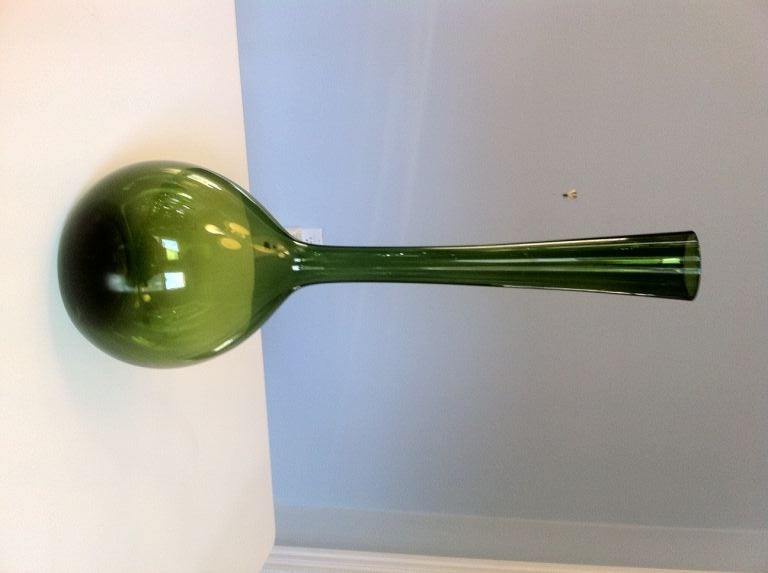 Collection of 7 Green Gullaskruf Vases by Arthur Percy 1
