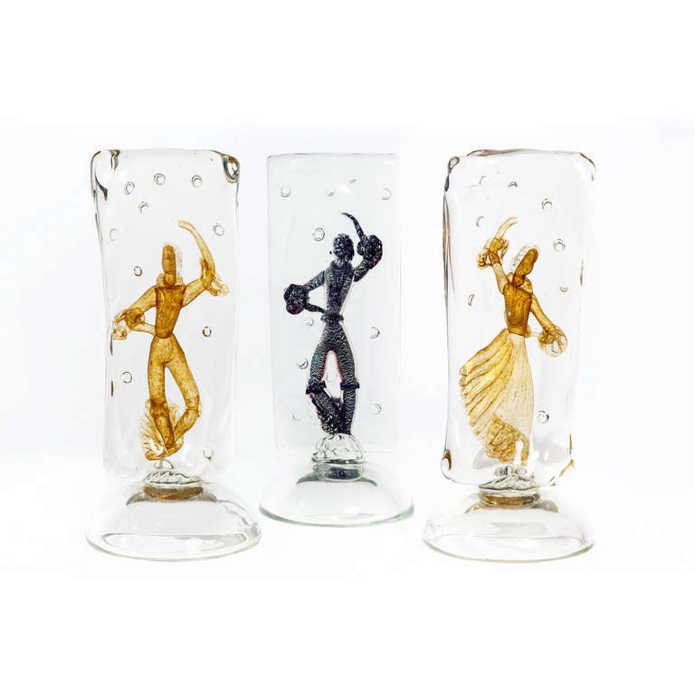 Set of three rare dancer sculptures by master glassblower Alfredo Barbini. Beautiful detailing.