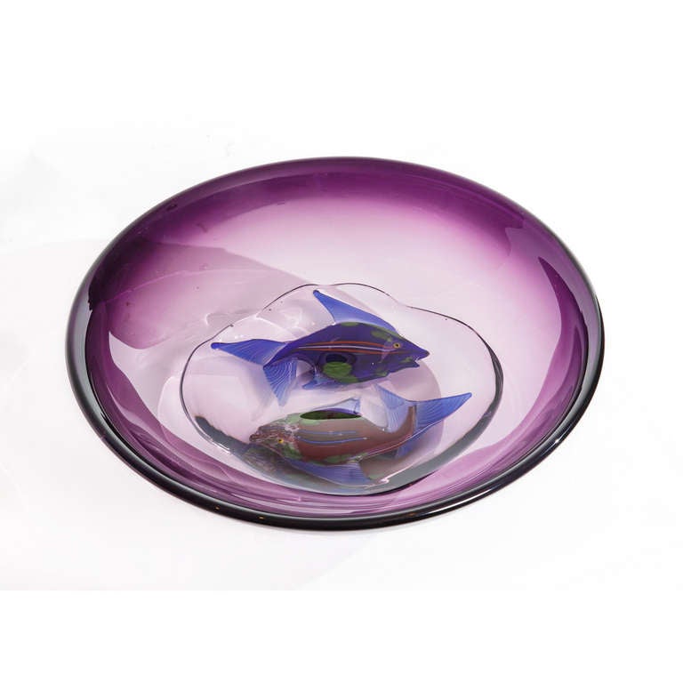 Beautiful Alexandrite glass bowl with two wonderfully detailed fish.