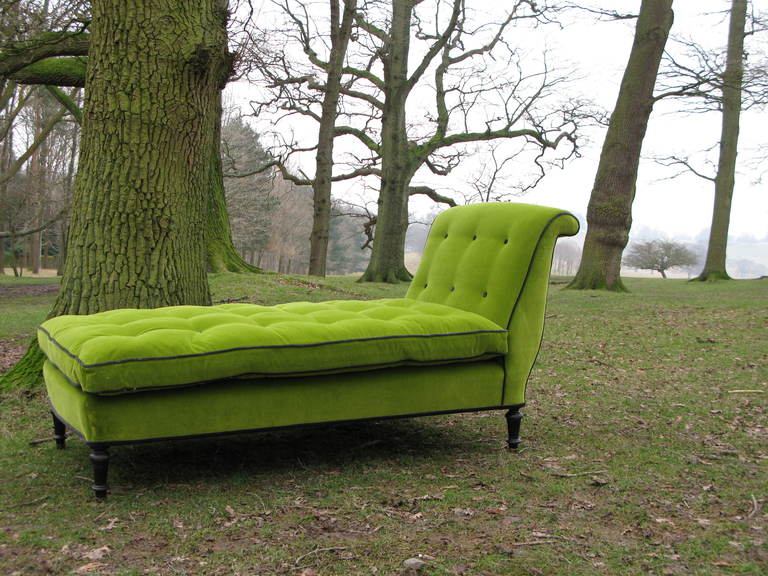 British 19th Century  Country House Daybed in Velvet