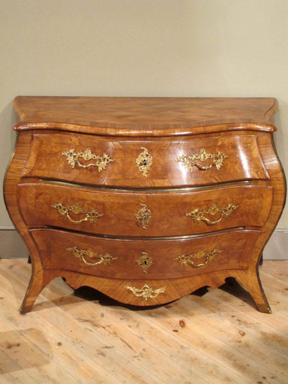 Outstanding C18th Bombe Serpentine Swedish Commode in Elm