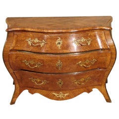 Outstanding C18th Bombe Serpentine Swedish Commode in Elm