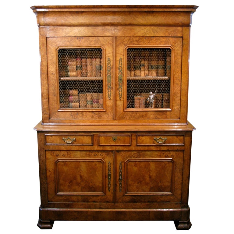 A good quality 19th Cent French Buffet a deux Corpes