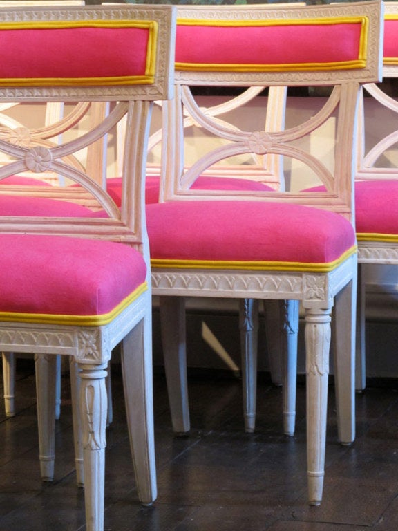 Fine Set of Six Painted Gustavian Swedish Dining Chairs 1