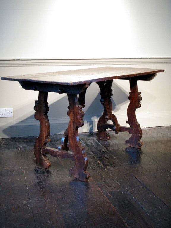 A good quality, and with a lovely colour, 19th century Spanish side or centre table in walnut, following a 17th century design, that will mix well in a contemporary setting, 
circa 1860, Spain or Italy.