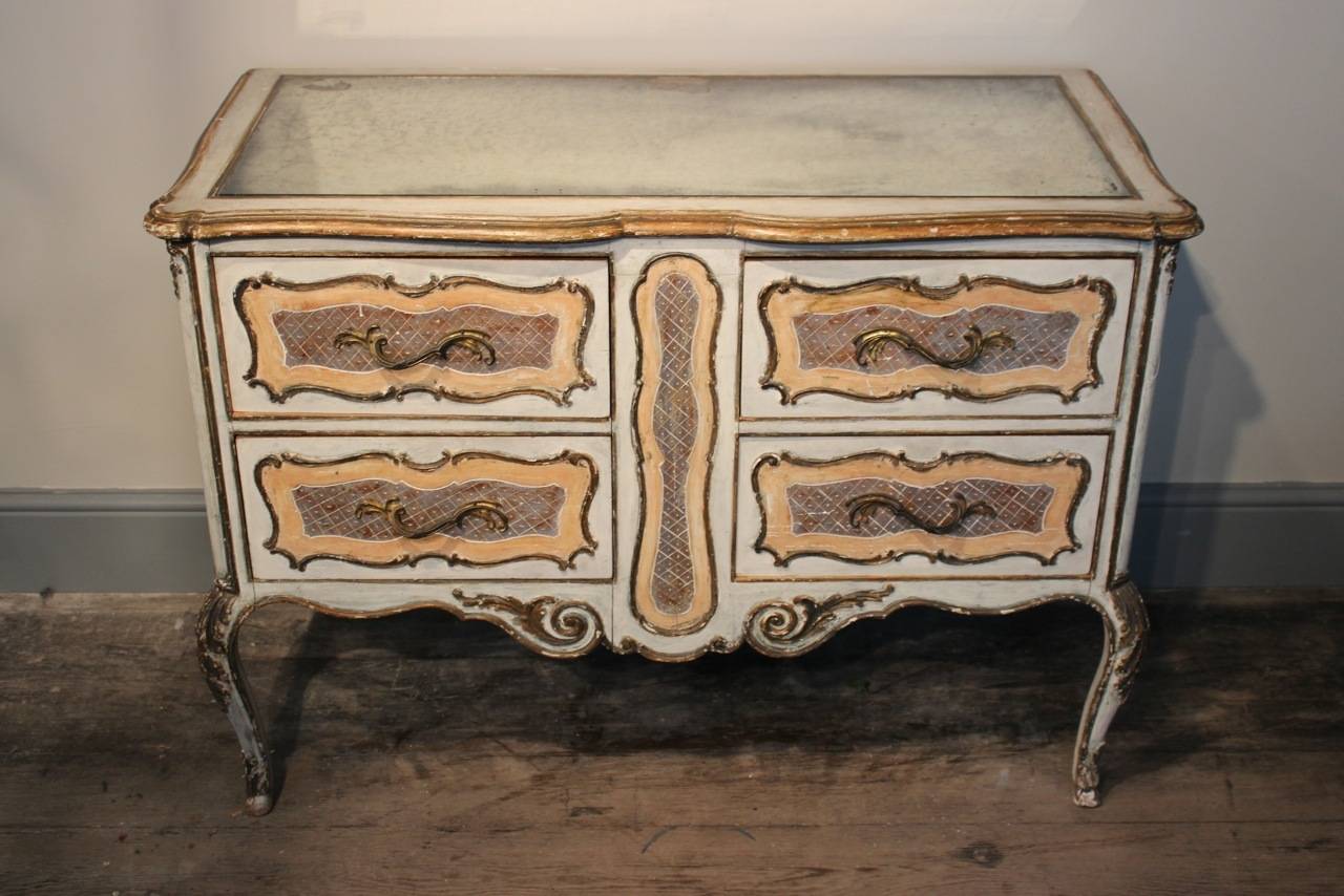 Mid-20th Century 1950s Italian Painted Commode with its Original Mirrored Top For Sale