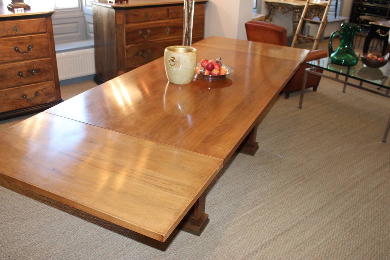Stylish 1940s Walnut Dining Table or Desk For Sale 3