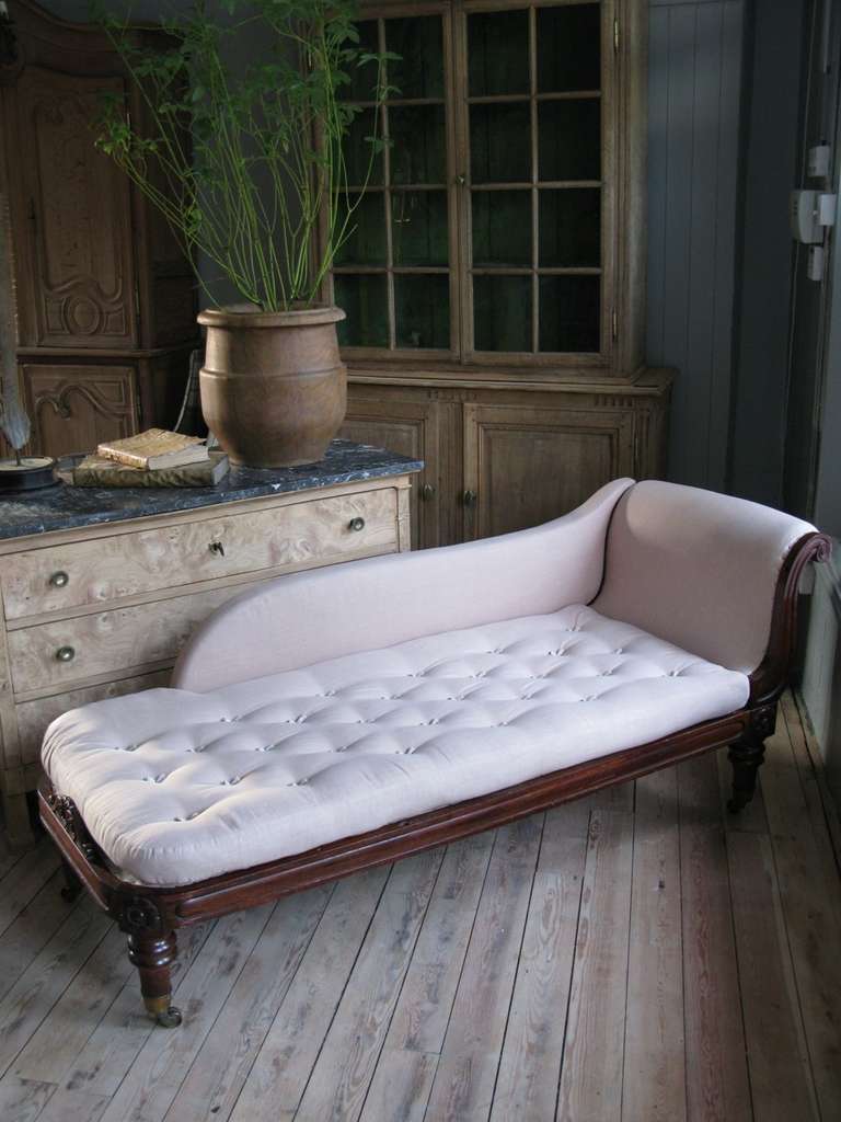 British Fine Quality 19th Century English Country House Daybed