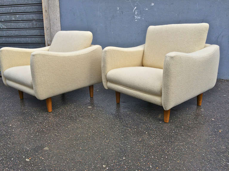 J.A. Motte for Steiner Rare Pair of 1950s Lounge Chairs, Newly Reupholstered For Sale 2