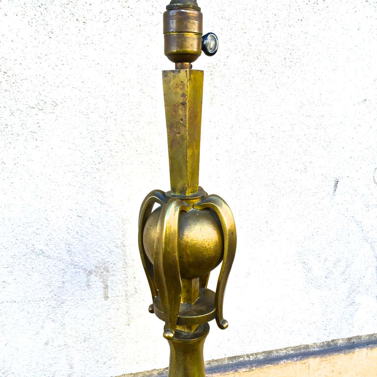 Standing Lamp in Solid Gold Bronze from the 1970s For Sale 3