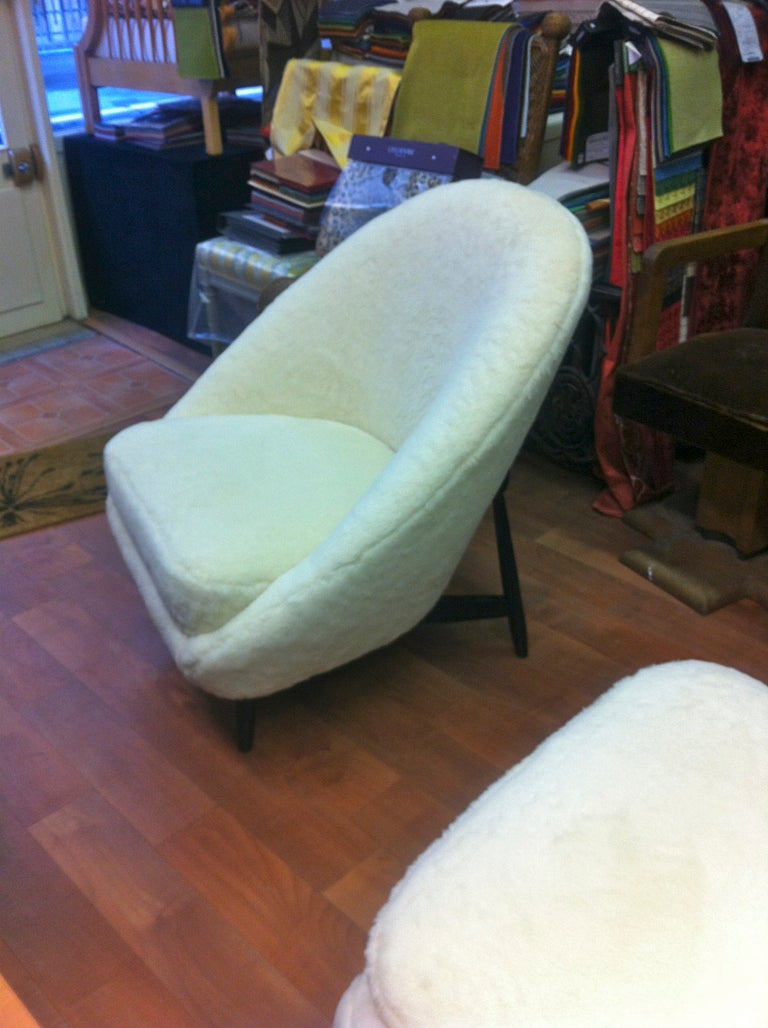 Theo Ruth for Artifort, 1950s Chairs, Newly Reupholstered in Wool Faux Fur For Sale 1