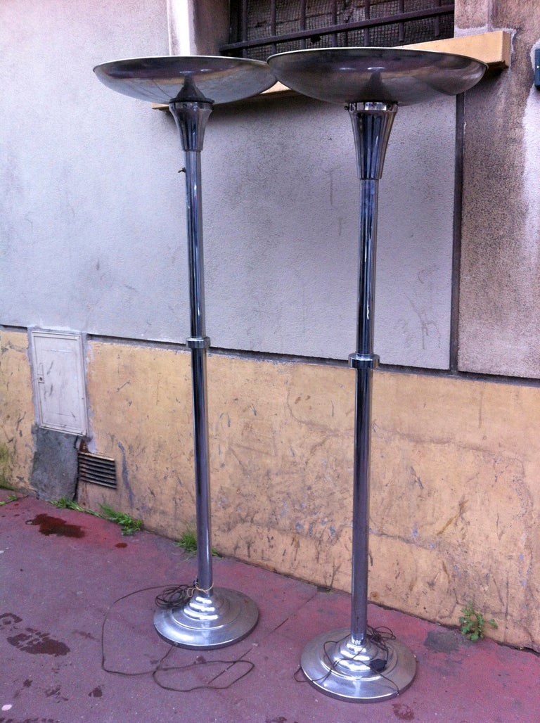 Modernist Pair of Nickeled Standing Lamp Attributed to Mallet Stevens In Fair Condition For Sale In Paris, ile de france