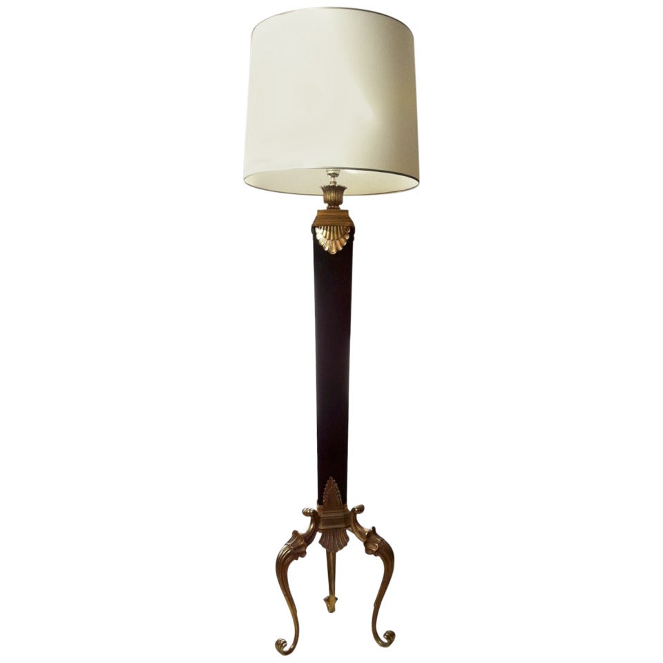 Maison Jansen 1940s Floor Lamp with Black Opaline and Gold Bronze Details For Sale