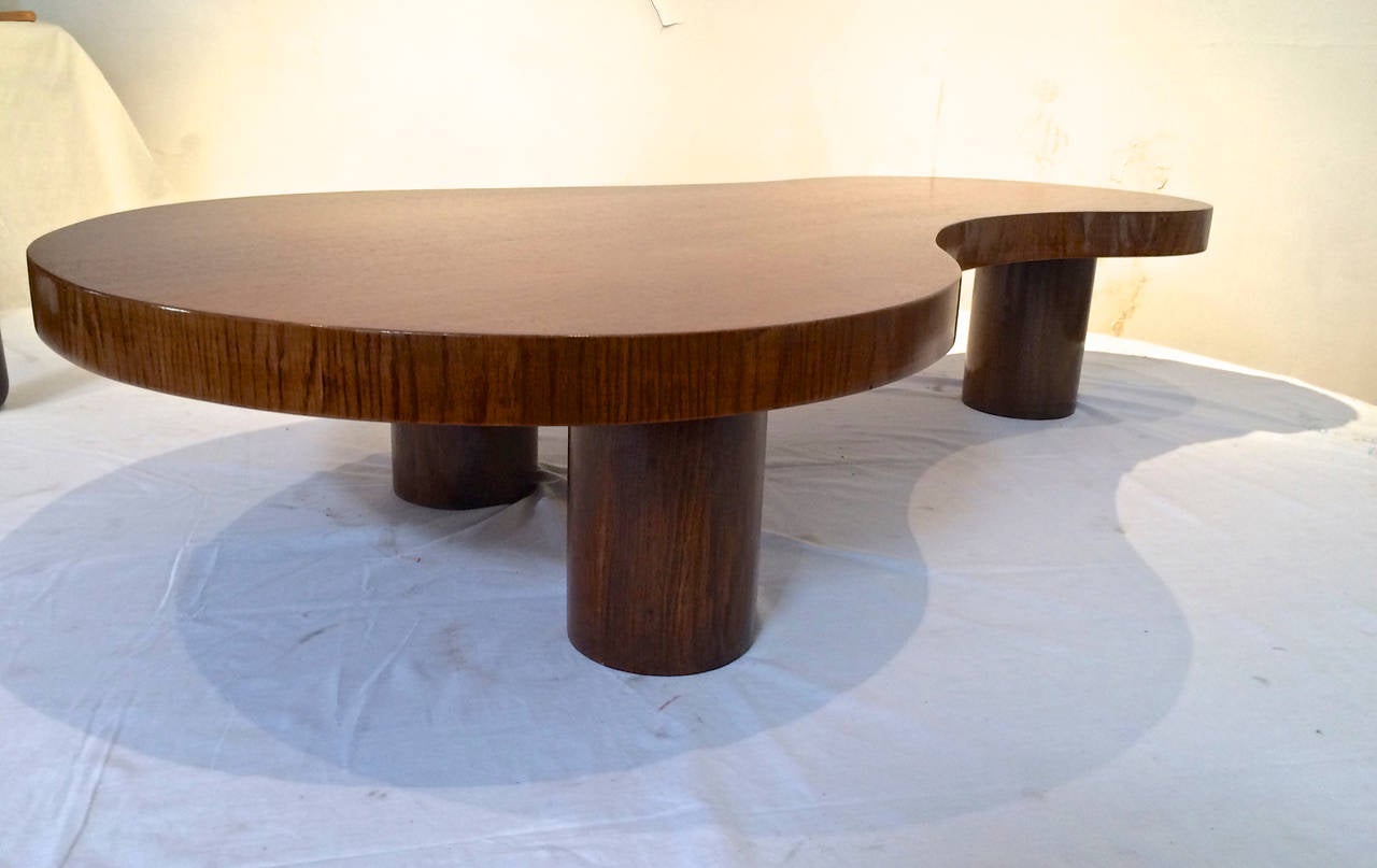 Mid-Century moderno Tavolino da caffè in Oak Oak di Jean Royère, modello 