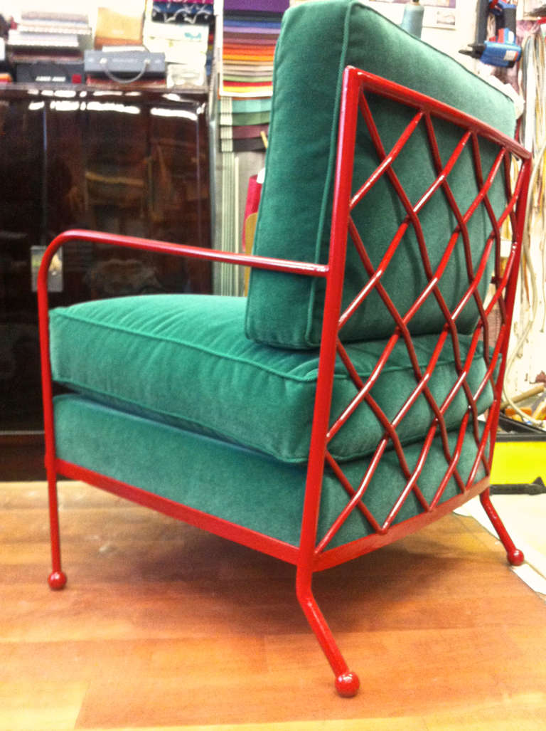 Jean Royère Rare Paire de Fauteuils Croisillon en fer rouge 1