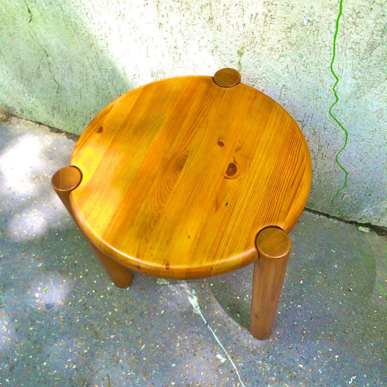 Mid-20th Century 1950s Pair of Stools or Side Tables in the Style of Charlotte Perriand