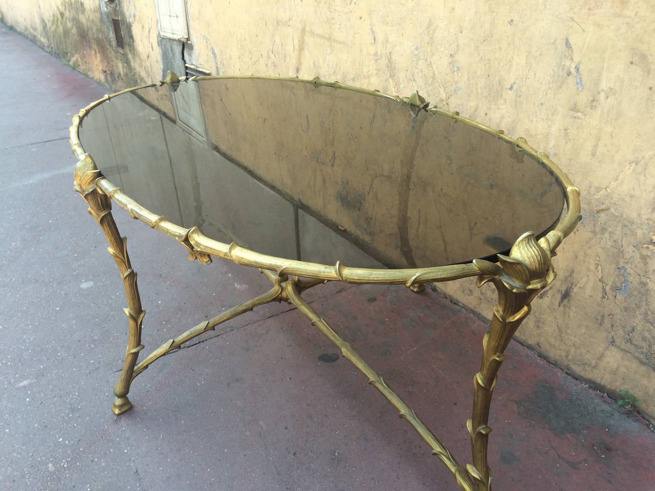 Gold Bronze Maison Baguès Oval Coffee Table In Good Condition For Sale In Paris, ile de france
