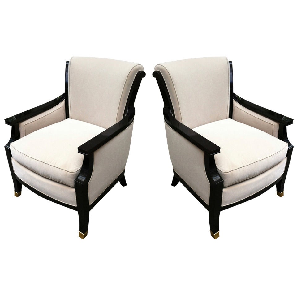 Maison Jansen Pair of Chic 1940s Chairs, Black Lacquered and Newly Upholstered For Sale