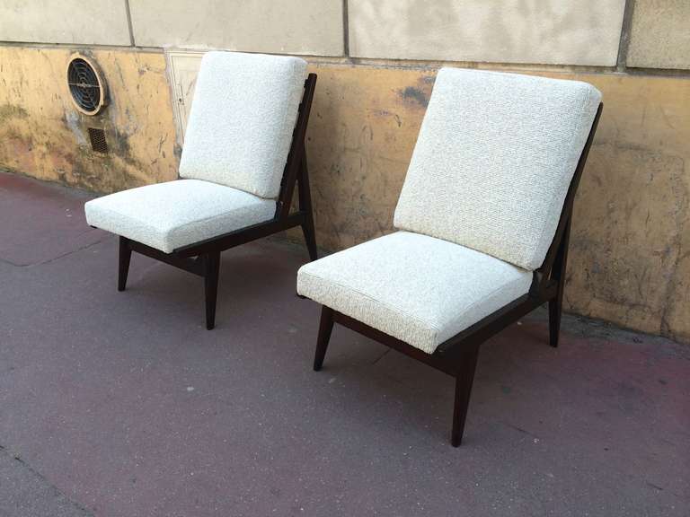 Pair of French 1950s Slipper Chairs with Pure Design, Newly Recovered in Maharam For Sale 2
