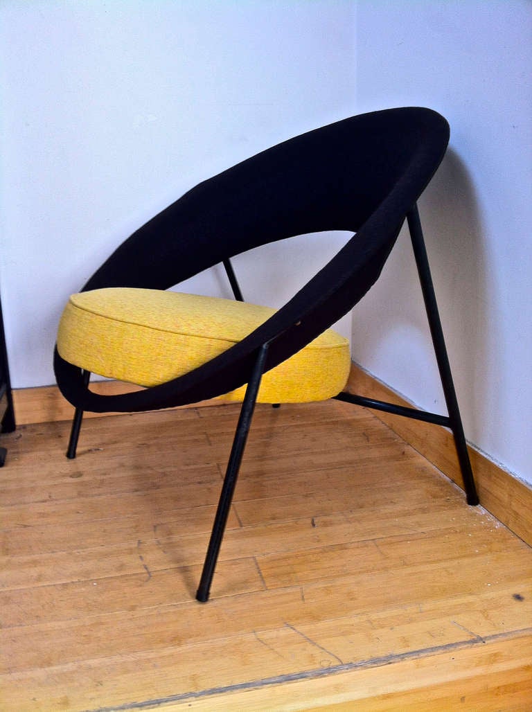 Genevieve Dangles&Christian Defrance very comfortable pair of Saturn chair newly recovered in KVADRAT material
exceptionnally pure design and model reproduced in p.238
Salon des Arts Ménagers 1960 book