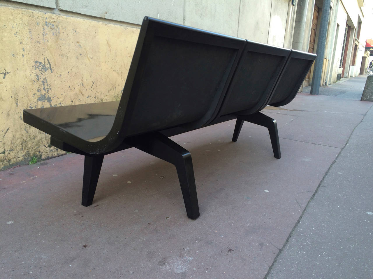 Mid-20th Century French Long 1950s Slipper Three-Seat Bench in Black Lacquered Wood For Sale