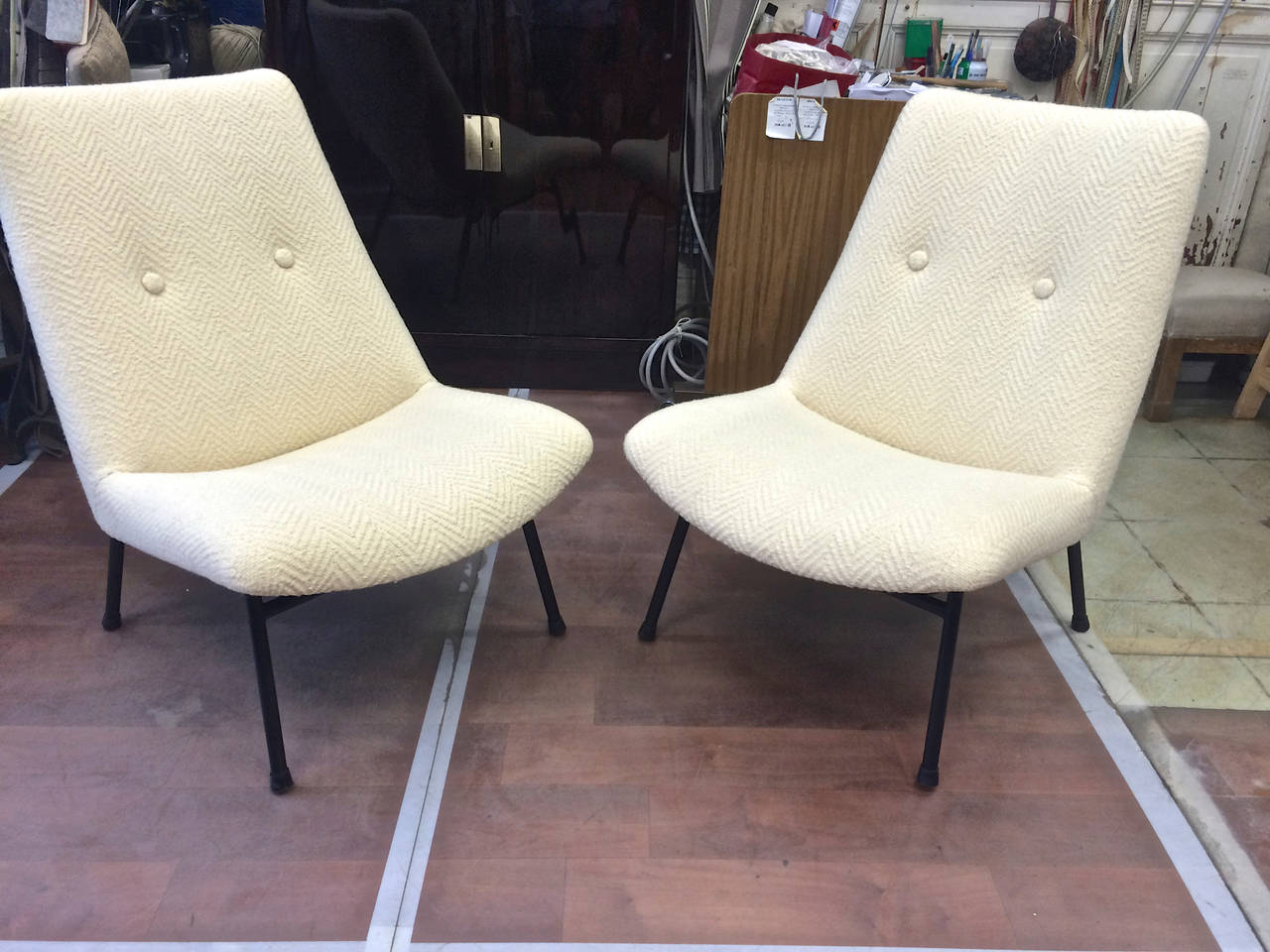 Pierre Guariche Pair of Armchairs, Model SK660, Newly Covered in Chevron Alpaca For Sale 1