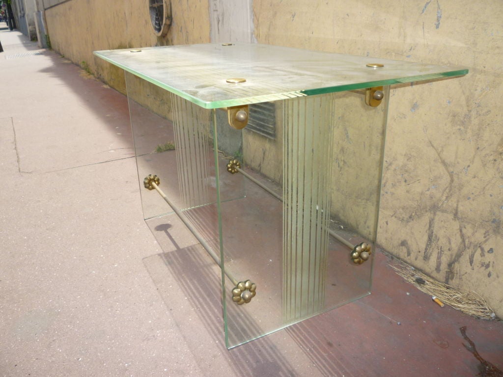 Fontana Arte early vintage coffee table in engraved glass and bronze hardware, all original.