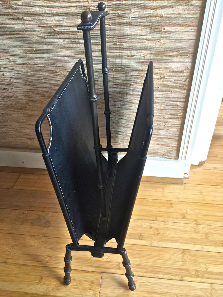Jacques Adnet 1950s Black Hand-Stitched Magazine Rack in Vintage Condition For Sale 1
