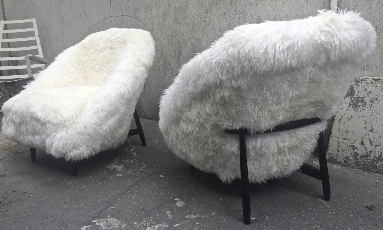 Theo Ruth for Artifort 1950s Chairs Newly Covered in Sheep Fur 4