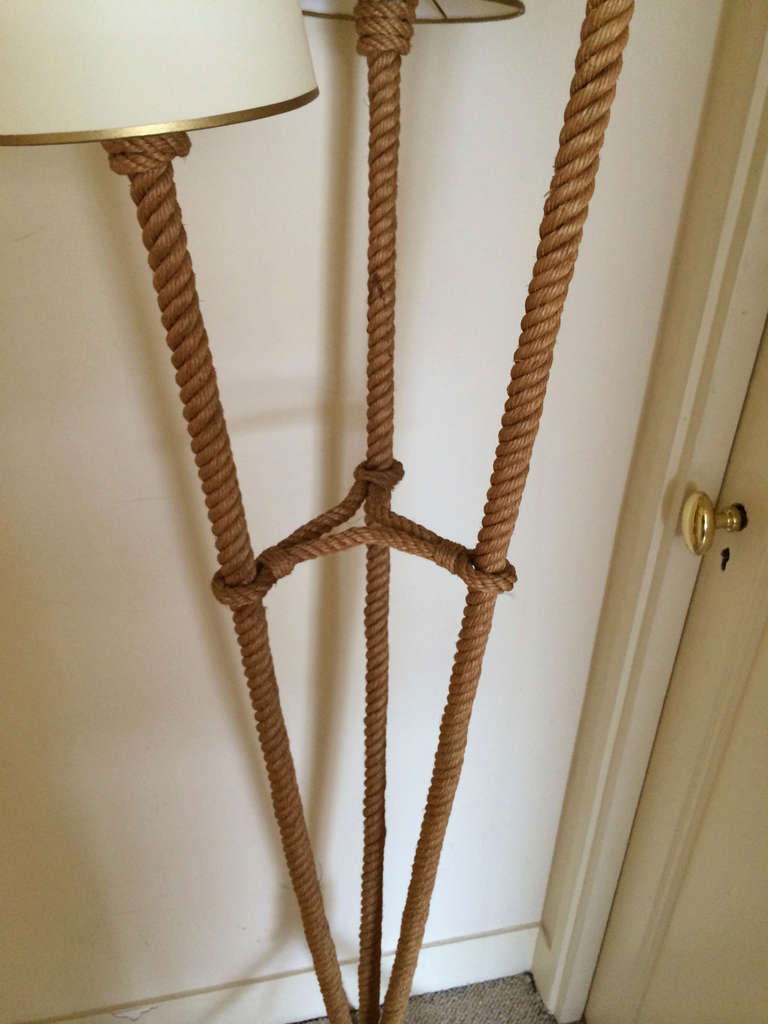 Charming Tri-Pod Rope, Standing Lamps in Good Vintage Condition For Sale 3