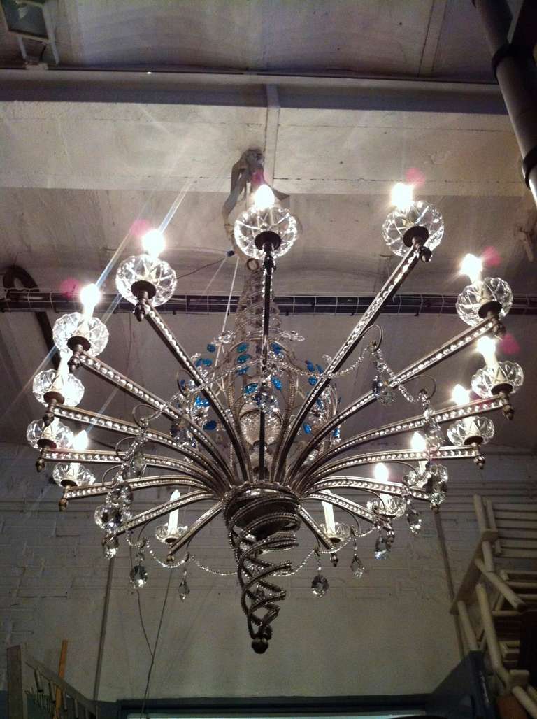 Maison Baguès Oval 16-Light Silver Leaf Chandelier