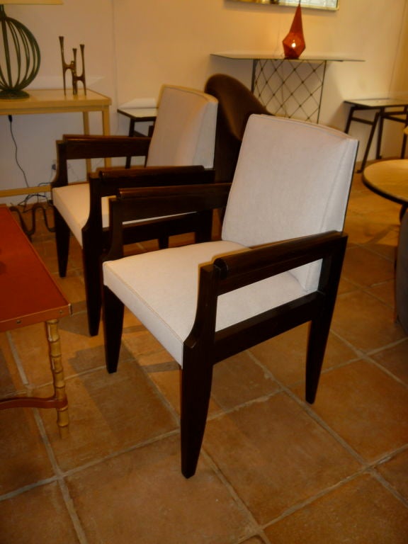 Andre Sornay Exceptional Set of Four Armchairs with Nailed Back In Good Condition For Sale In Paris, ile de france