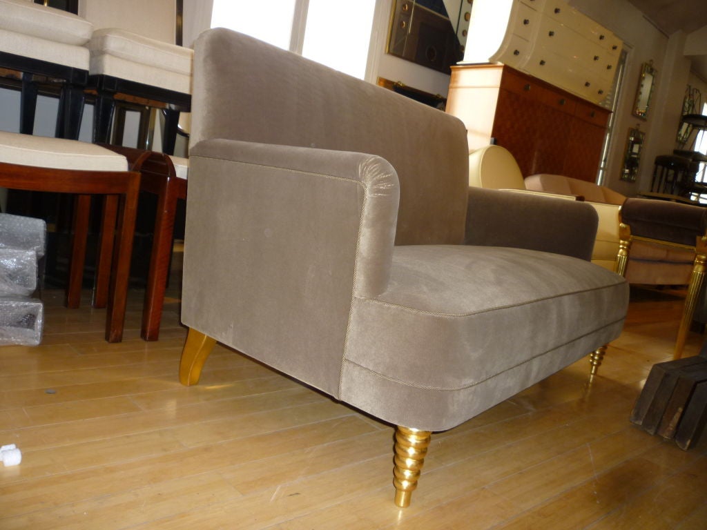 French  Gold Leaf Legs Set with a Couch and Two Chairs attributed For Sale
