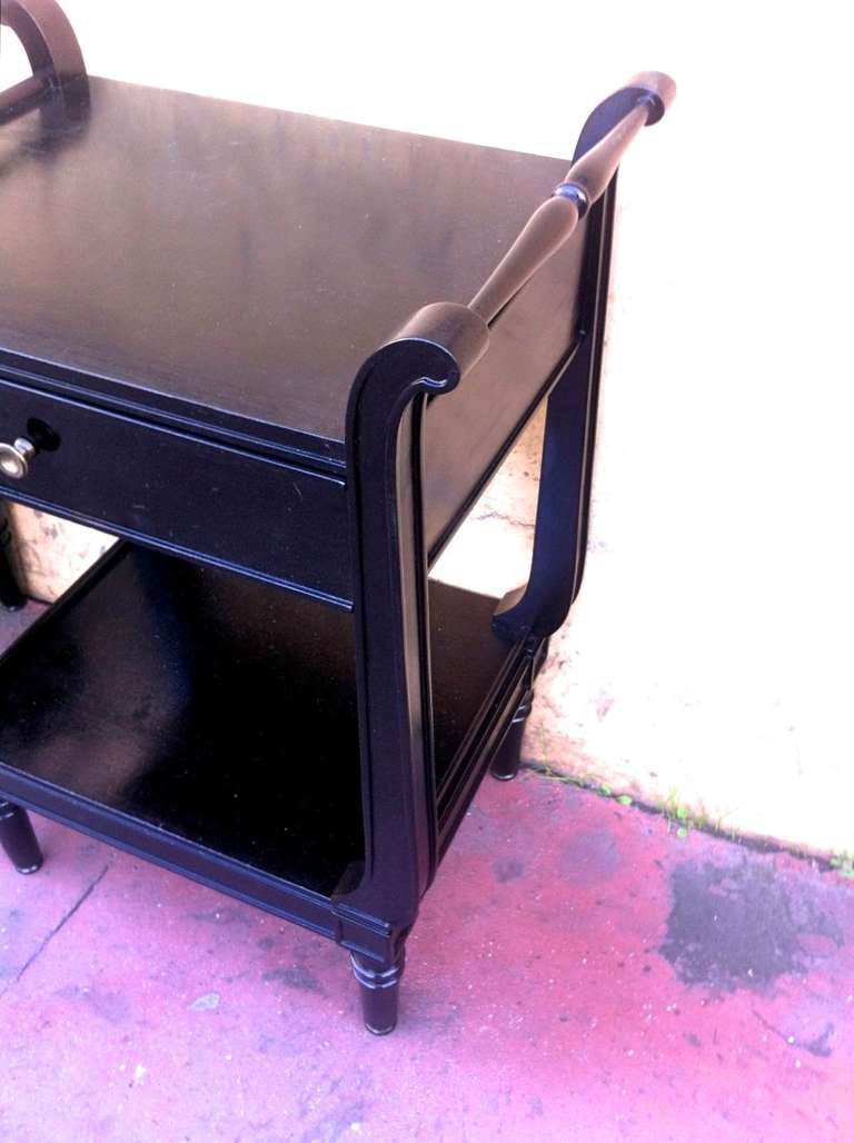Maison Jansen Pair of Black Lacquered Neoclassic 1940s Bedsides In Good Condition For Sale In Paris, ile de france