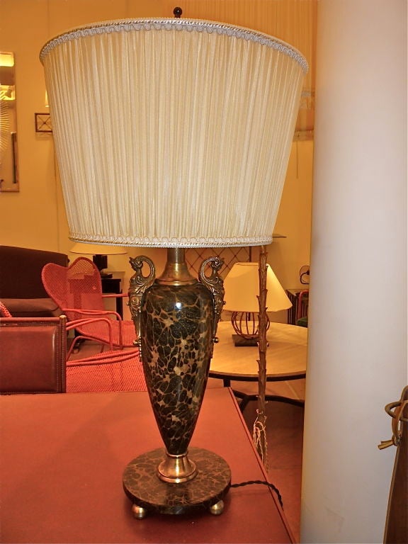 VERY REFINED amphora shaped lamp with lady sculpture aside