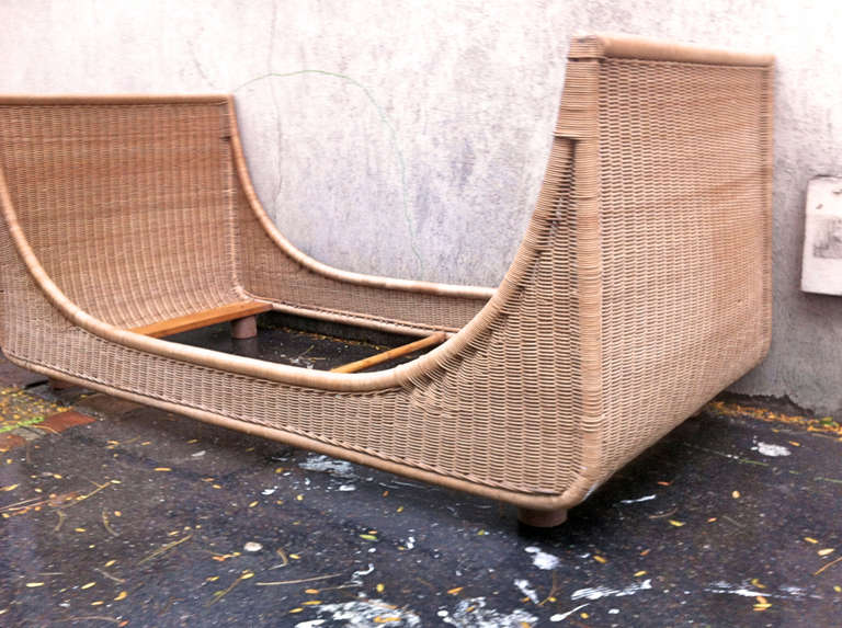 Jean Royere Genuine Documented Superb Day Bed in Good Condition of Rattan 4