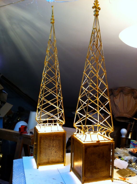 Spectacular Obelisk Gold Leaf Wrought Iron Pair of Lamps For Sale 6