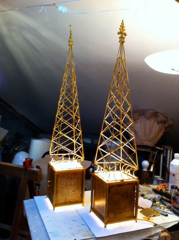 Mid-20th Century Spectacular Obelisk Gold Leaf Wrought Iron Pair of Lamps For Sale