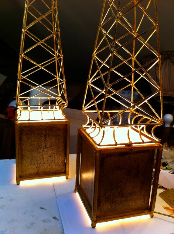 Spectacular Obelisk Gold Leaf Wrought Iron Pair of Lamps For Sale 1